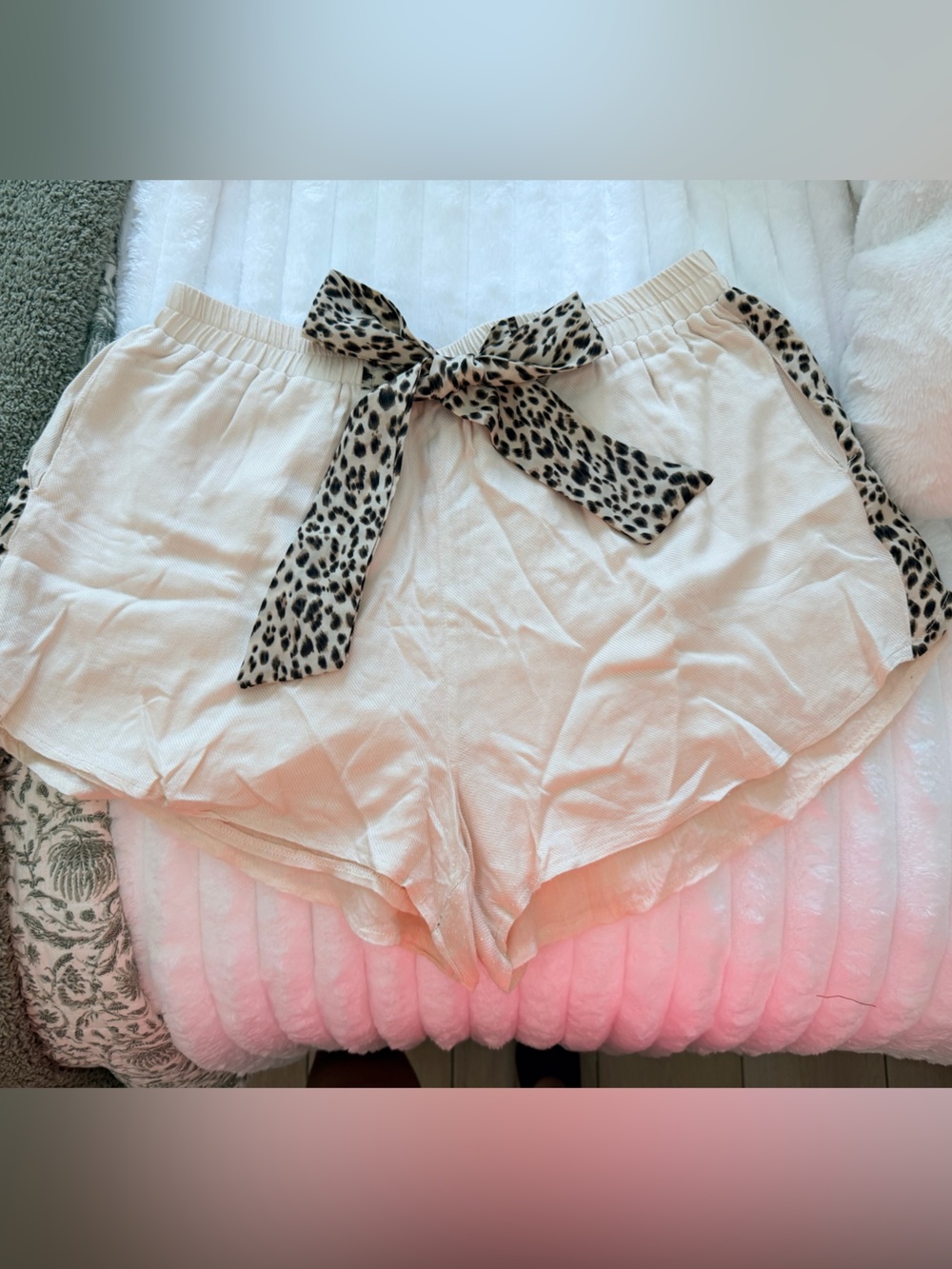 Cream Women's Linen Shorts with Leopard Tie Waist